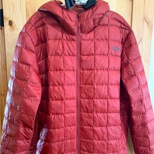 Women’s The North Face Brick Red Coat